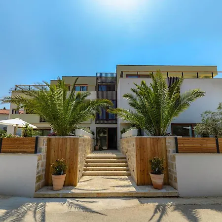 Apartman Luxury Getaway For 2 Jacuzzi At Lojena Id111-7 Murter