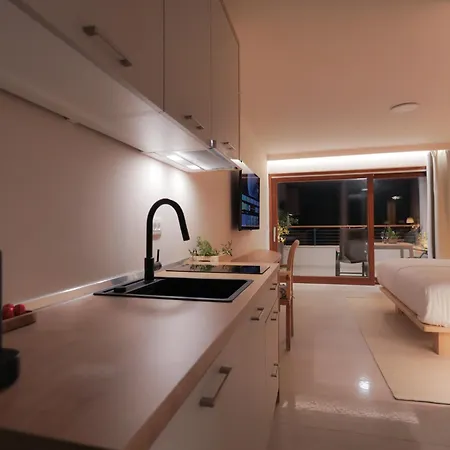 Luxury Getaway For 2 Jacuzzi At Lojena Id111-7 *