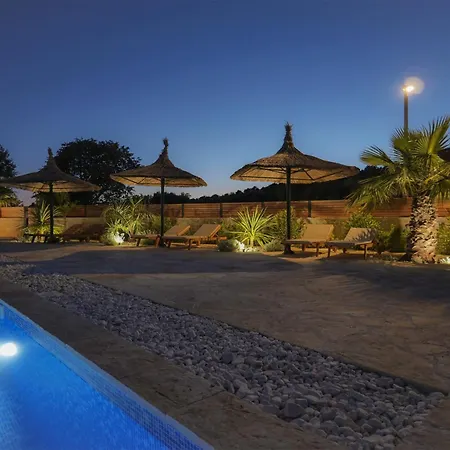 Luxury Getaway For 2 Jacuzzi At Lojena Id111-7 Murter