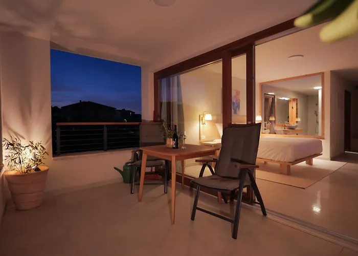 Luxury Getaway For 2 Jacuzzi At Lojena Id111-7 Apartment