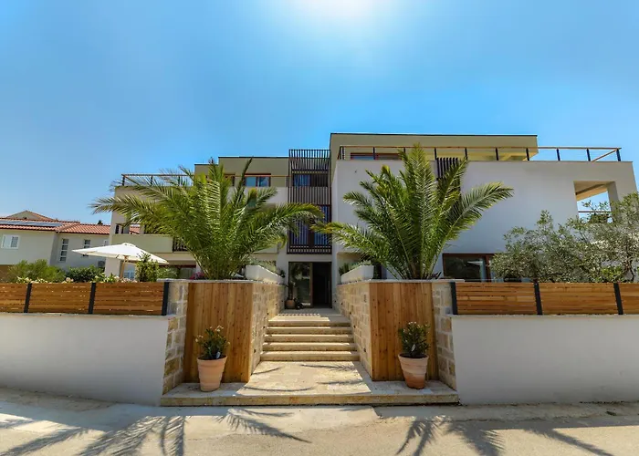 Apartment Luxury Getaway For 2 Jacuzzi At Lojena Id111-7 Murter