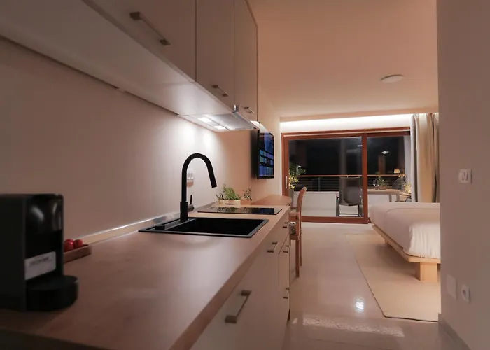 Luxury Getaway For 2 Jacuzzi At Lojena Id111-7 *