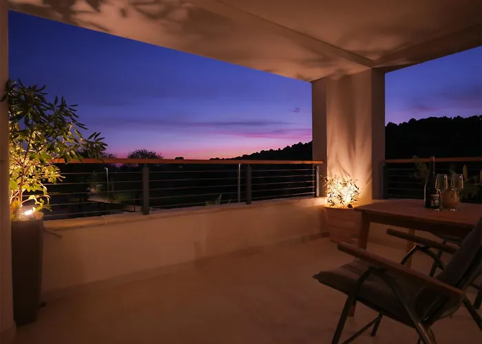 Luxury Getaway For 2 Jacuzzi At Lojena Id111-7 דירה מורטר