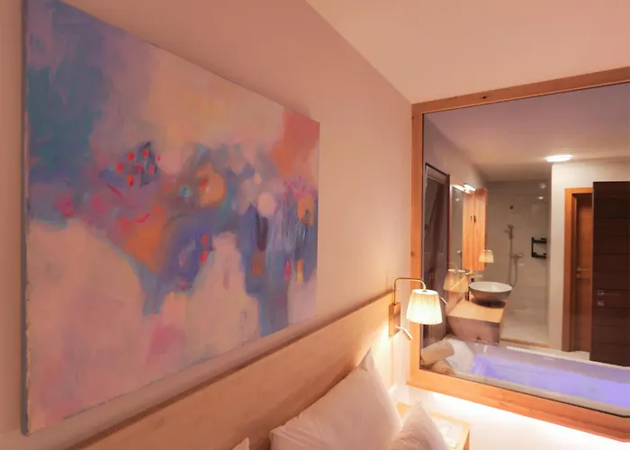 Luxury Getaway For 2 Jacuzzi At Lojena Id111-7