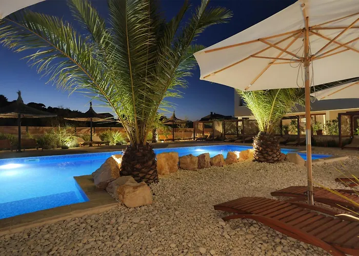 Luxury Getaway For 2 Jacuzzi At Lojena Id111-7